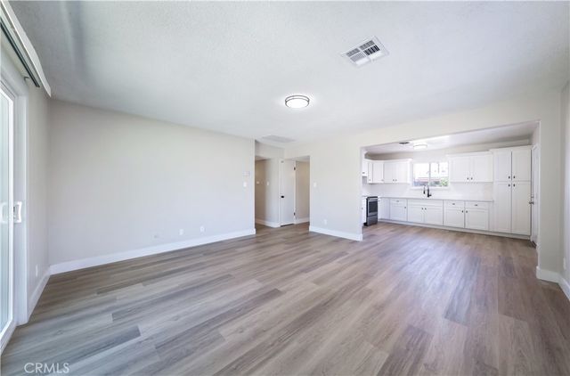 708 Delfino, Bakersfield, CA 93304