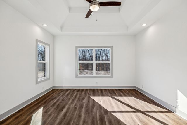 1370 Reda Dr, Clarksville, TN 37042