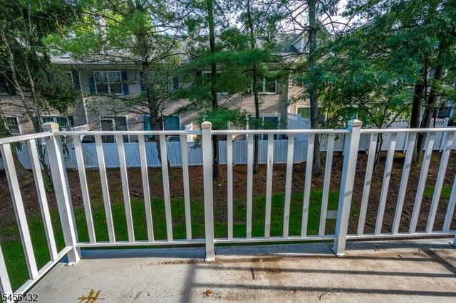 118 Edward Dr, Franklin Twp., NJ 08823