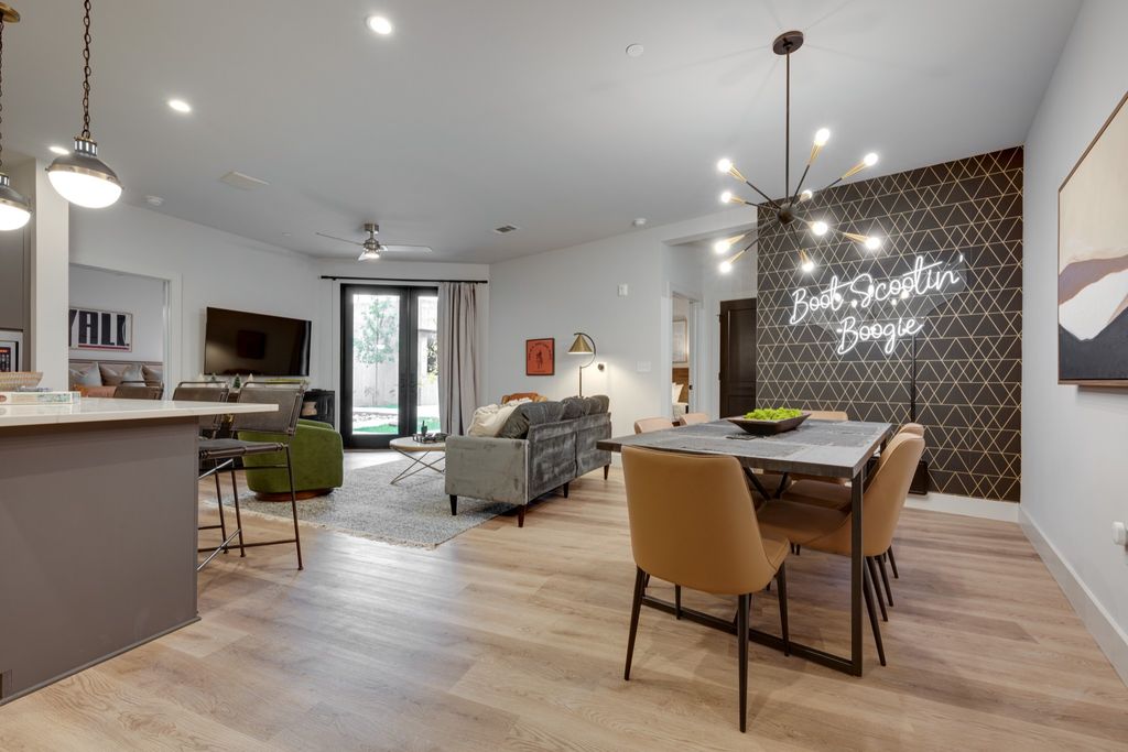 303 31st Ave N Apt 210, Nashville, TN 37203