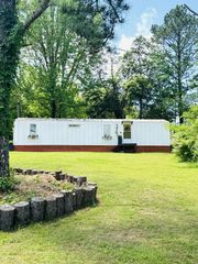 351 River Dr, Lobelville, TN 37097