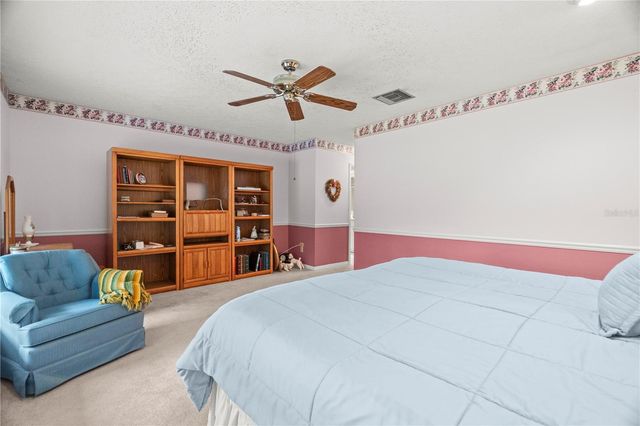 10408 RECLINATA LANE, Tampa, FL 33618