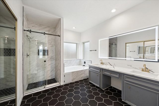 2423 1st Street, Stafford, TX 77477