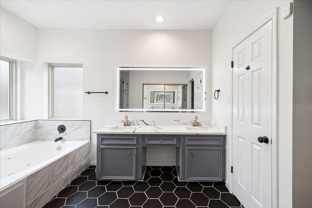 2423 1st Street, Stafford, TX 77477