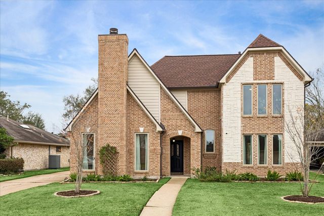 2423 1st Street, Stafford, TX 77477