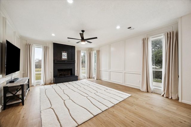 2423 1st Street, Stafford, TX 77477