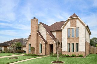 2423 1st Street, Stafford, TX 77477