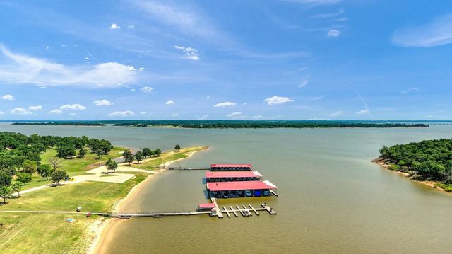 197 Sunny Field Drive, Gordonville, TX 76245