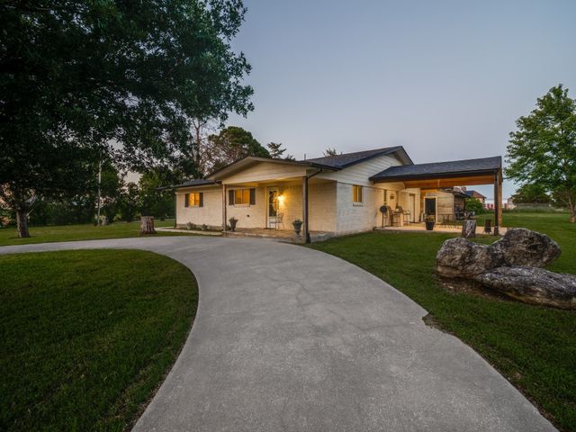 3447 County Rd 2182, Greenville, TX 75402