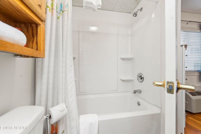 102 Baskins Creek Bypass 106, Gatlinburg, TN 37738