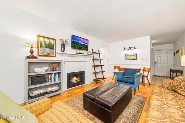 102 Baskins Creek Bypass 106, Gatlinburg, TN 37738