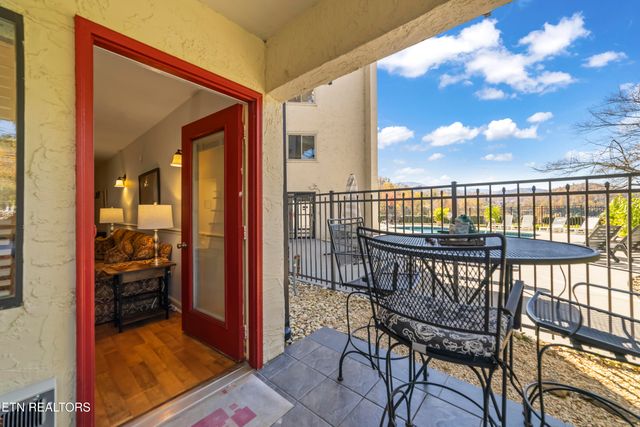 102 Baskins Creek Bypass 106, Gatlinburg, TN 37738