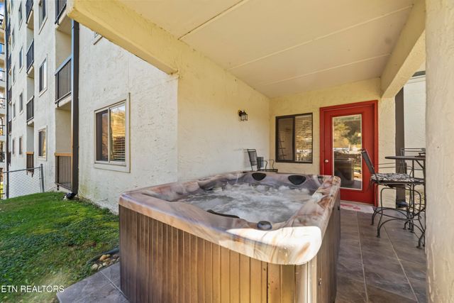 102 Baskins Creek Bypass 106, Gatlinburg, TN 37738