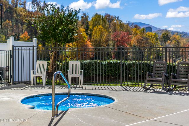 102 Baskins Creek Bypass 106, Gatlinburg, TN 37738