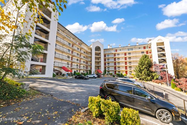 102 Baskins Creek Bypass 106, Gatlinburg, TN 37738