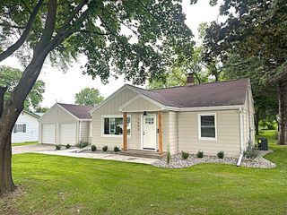 1492 SHAWANO AVENUE, Green Bay, WI 54303