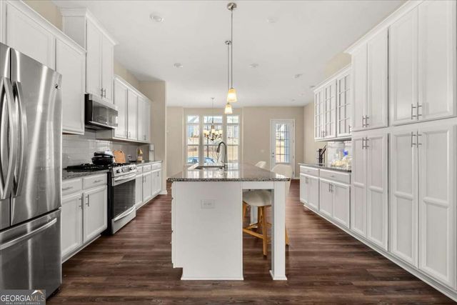 3297 Park Pointe Circle, Scottdale, GA 30079