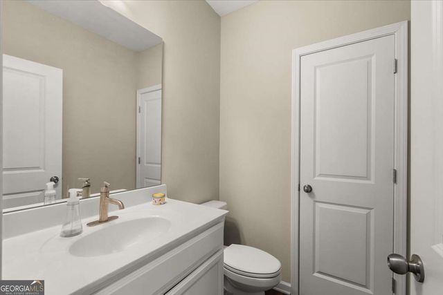 3297 Park Pointe Circle, Scottdale, GA 30079