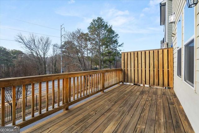 3297 Park Pointe Circle, Scottdale, GA 30079