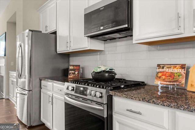 3297 Park Pointe Circle, Scottdale, GA 30079