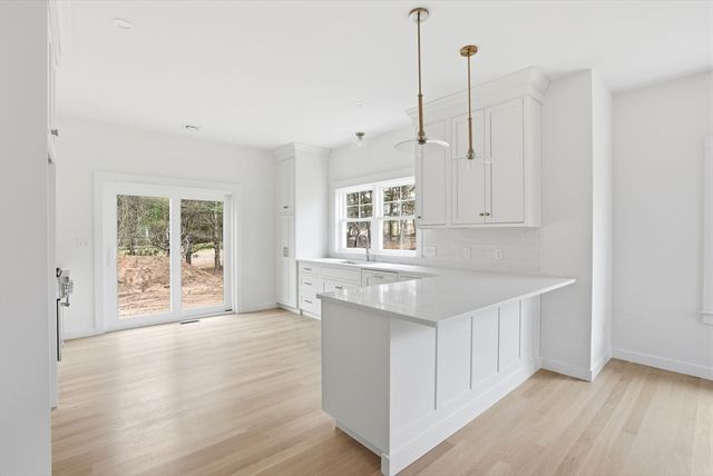 15 Fieldstone Farm Way, Duxbury, MA 02332