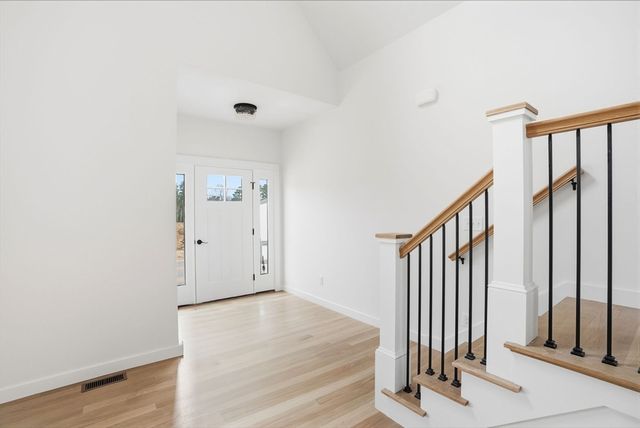 15 Fieldstone Farm Way, Duxbury, MA 02332