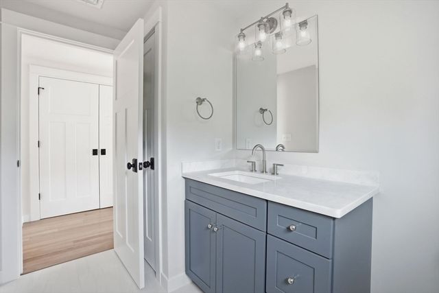 15 Fieldstone Farm Way, Duxbury, MA 02332