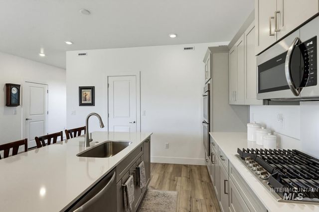 5433 E Terrace Falls Ct, Nampa, ID 83686