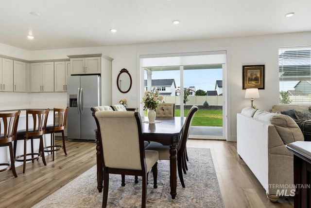 5433 E Terrace Falls Ct, Nampa, ID 83686