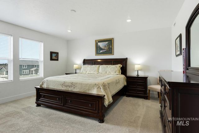 5433 E Terrace Falls Ct, Nampa, ID 83686