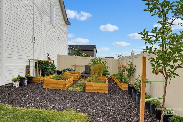 5433 E Terrace Falls Ct, Nampa, ID 83686