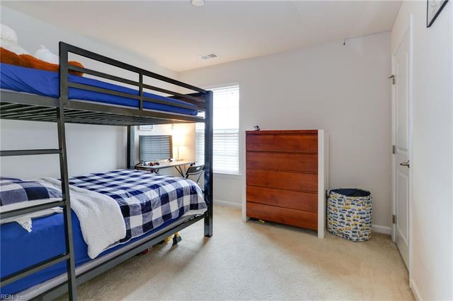 104 Williamson Park LN, Smithfield, VA 23430