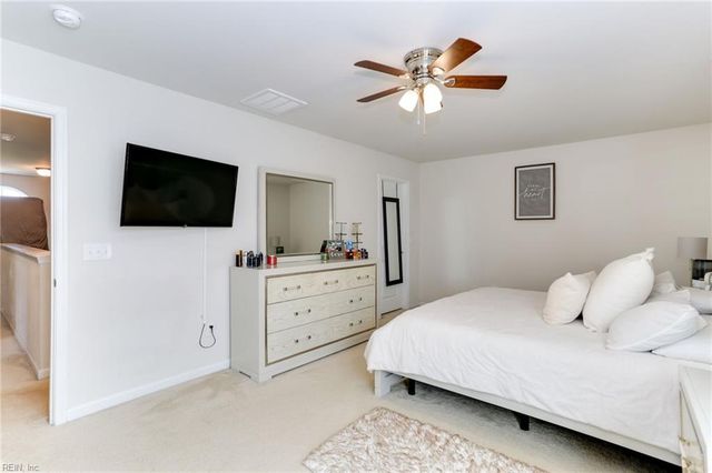 104 Williamson Park LN, Smithfield, VA 23430