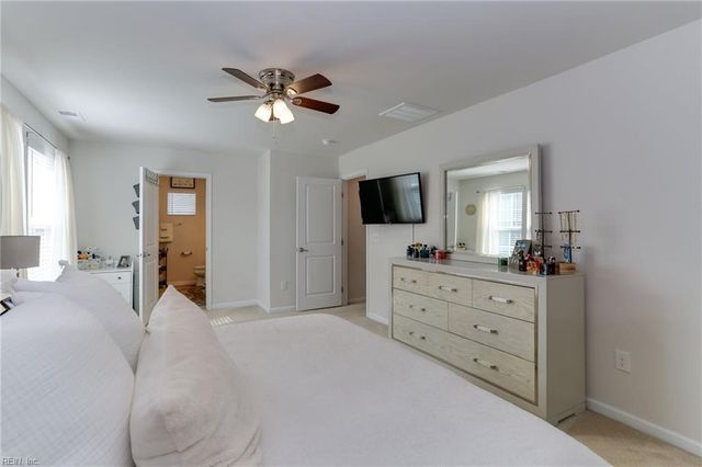 104 Williamson Park LN, Smithfield, VA 23430
