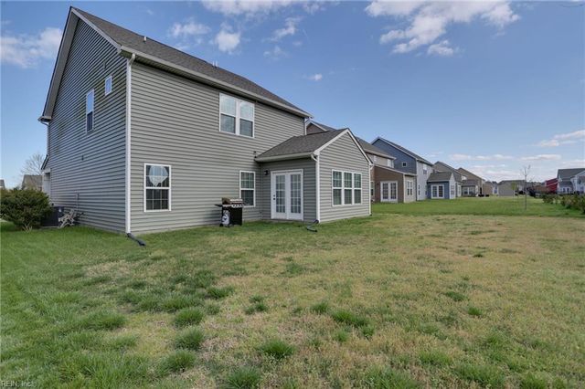 104 Williamson Park LN, Smithfield, VA 23430