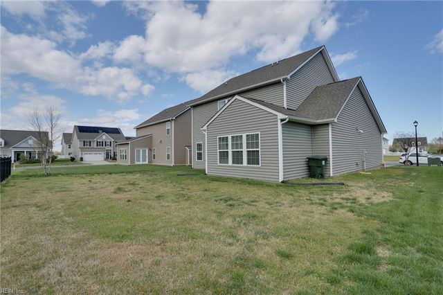 104 Williamson Park LN, Smithfield, VA 23430