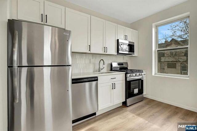 7505 Palisade Avenue 201, North Bergen, NJ 07047