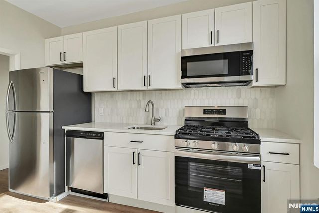 7505 Palisade Avenue 201, North Bergen, NJ 07047