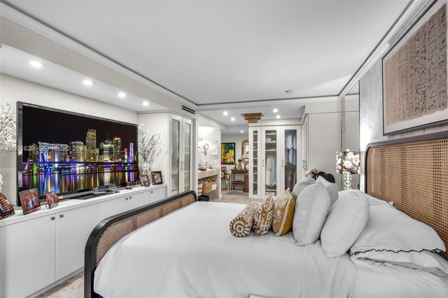 55 Ocean Lane Dr 1028, Key Biscayne, FL 33149