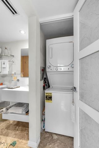 55 Ocean Lane Dr 1028, Key Biscayne, FL 33149