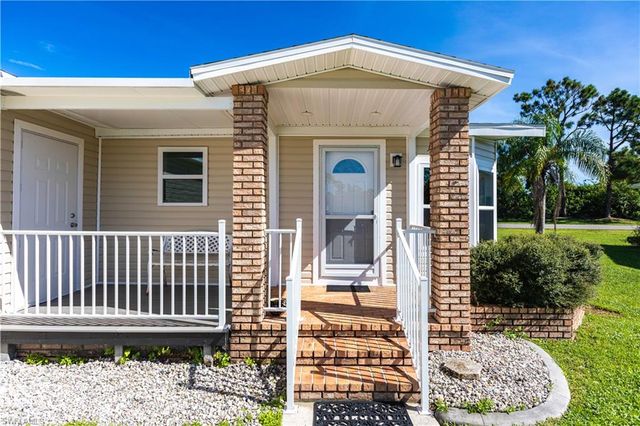 19867 Eagle Trace CT, North Fort Myers, FL 33903