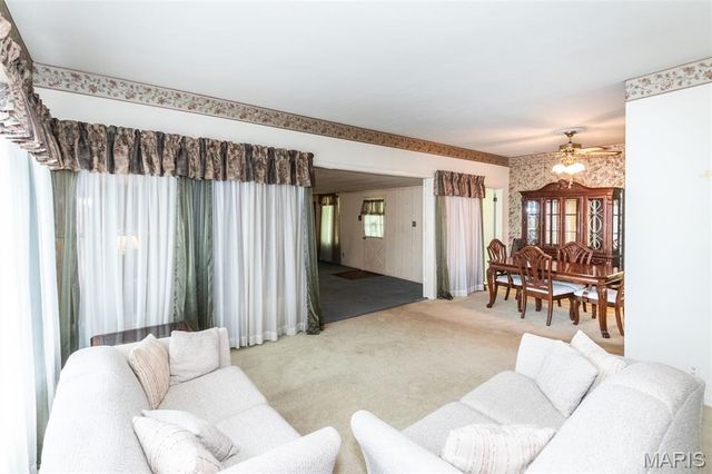 12505 Weber Hill Road, Sunset Hills, MO 63127