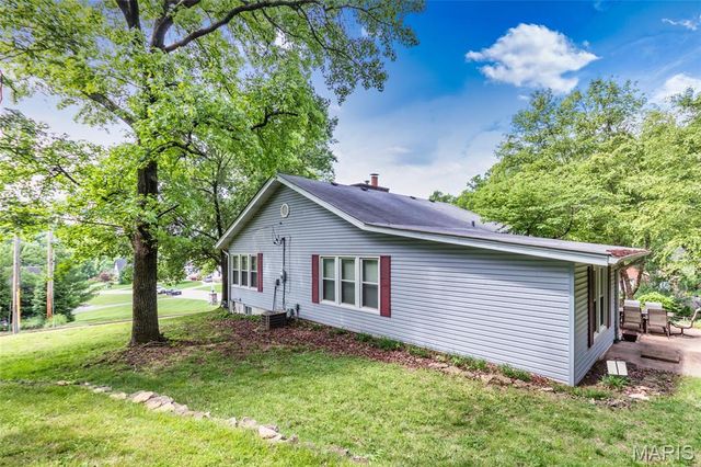 12505 Weber Hill Road, Sunset Hills, MO 63127