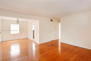 7720 SW 54th Ct 42B, Miami, FL 33143