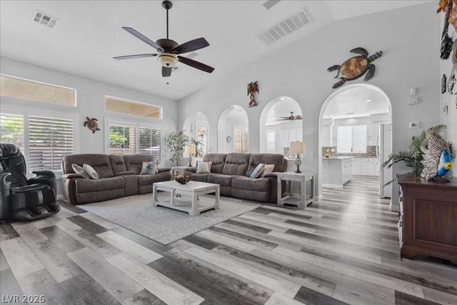 8217 Old Cistern Court, Las Vegas, NV 89131