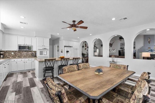 8217 Old Cistern Court, Las Vegas, NV 89131
