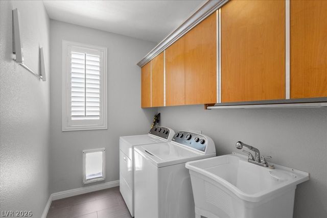 8217 Old Cistern Court, Las Vegas, NV 89131
