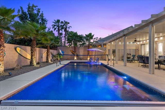 8217 Old Cistern Court, Las Vegas, NV 89131
