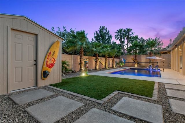 8217 Old Cistern Court, Las Vegas, NV 89131