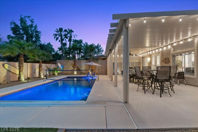 8217 Old Cistern Court, Las Vegas, NV 89131